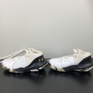 Kid’s Adidas Sneakers w/ cool camo bottoms